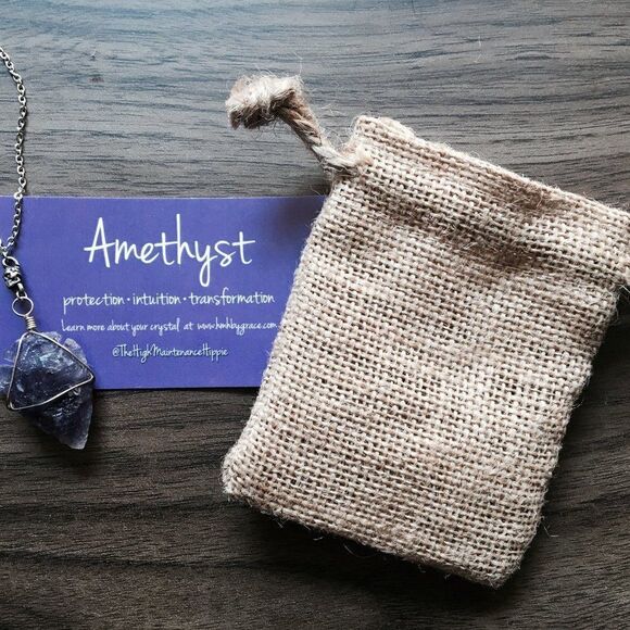 Amethyst Crystal Arrowhead Necklace w/ Dainty Skull Details - Picture 1 of 3